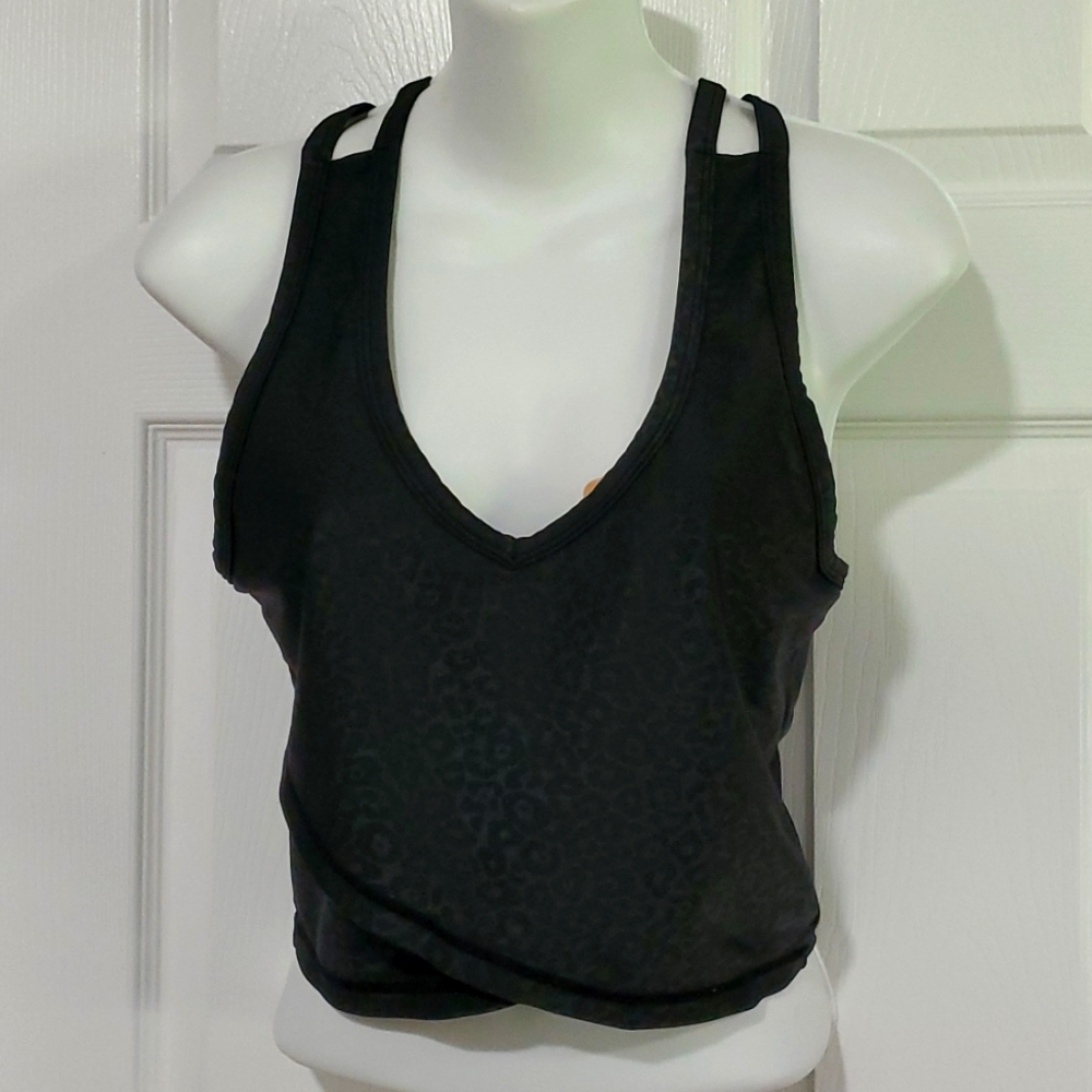 MAX STUDIO BLACK ANIMAL PRINT MEDIUM RACERBACK CROP TANK